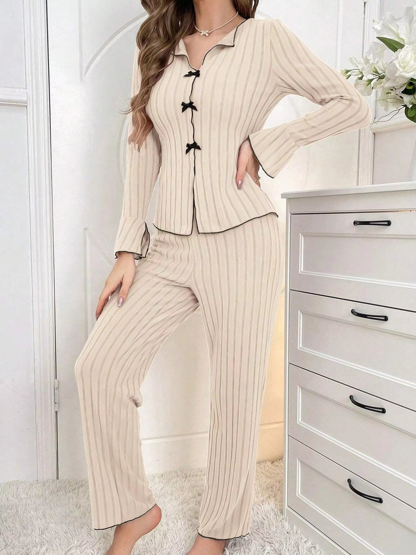 2025 Autumn Winter Warm Sleepwear Women Pajamas Set Lapel Bow Flannel Loose Long Sleeve Tshirt Tops and Trousers Home Suit