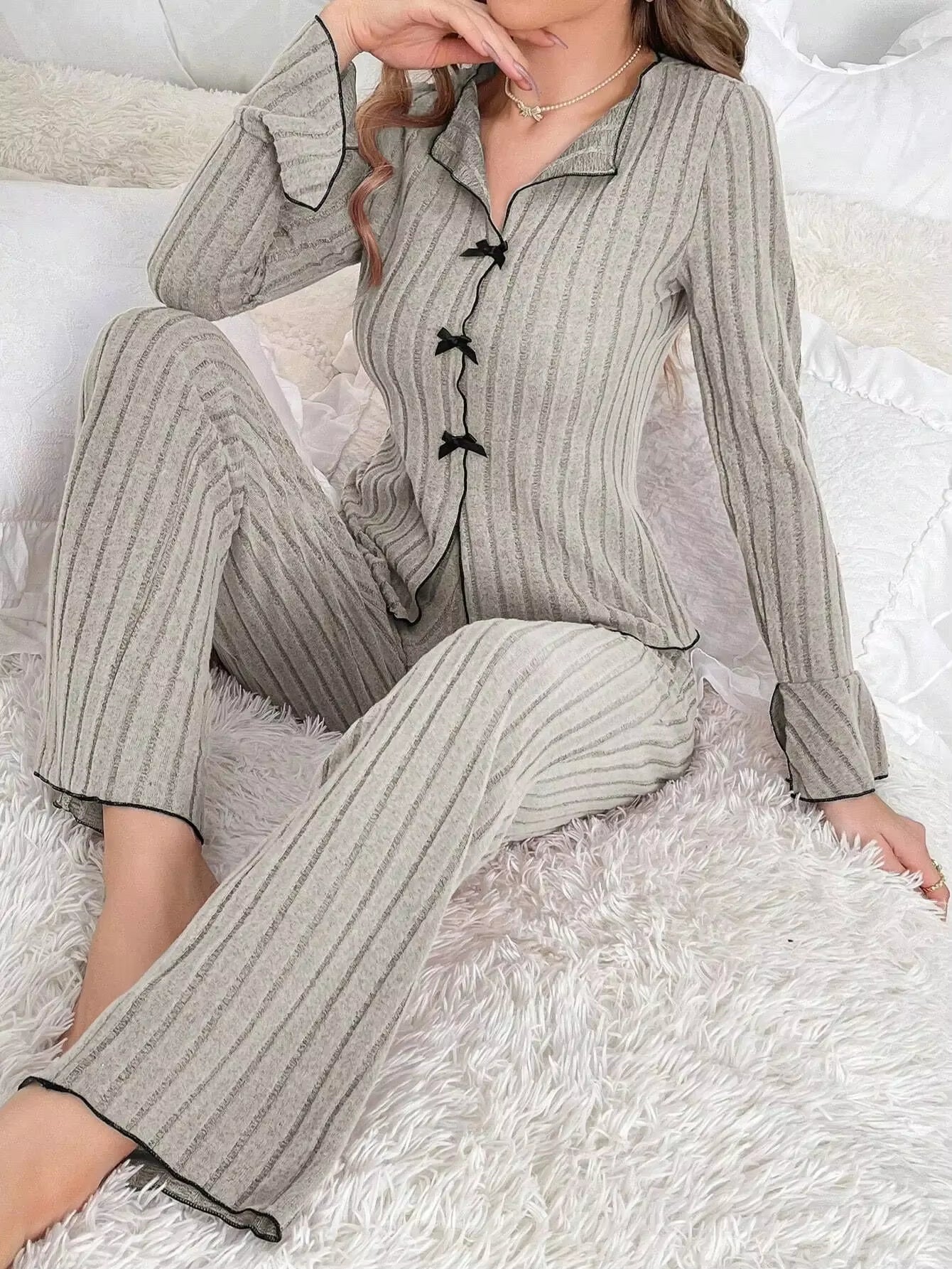 2025 Autumn Winter Warm Sleepwear Women Pajamas Set Lapel Bow Flannel Loose Long Sleeve Tshirt Tops and Trousers Home Suit